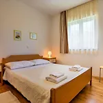Tara-2 By Interhome Apartament