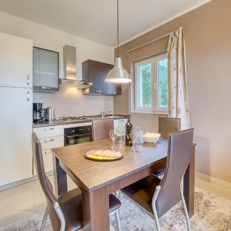Tara-2 By Interhome